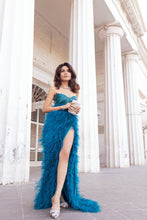 Load image into Gallery viewer, Paris - Label Prerna Mehra