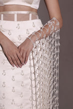 Load image into Gallery viewer, Amara - Label Prerna Mehra