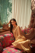Load image into Gallery viewer, Zeyra - Juhi Godambe Jain in Label Prerna Mehra