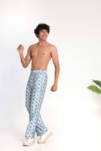 Load image into Gallery viewer, Sky - Plunge by Prerna Mehra