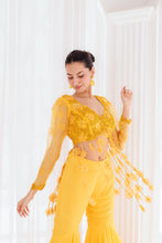 Load image into Gallery viewer, Kallos - Label Prerna Mehra