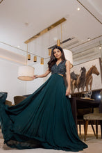 Load image into Gallery viewer, Delia