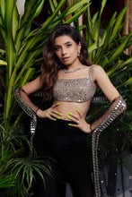 Load image into Gallery viewer, Melania - Label Prerna Mehra