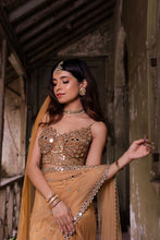 Load image into Gallery viewer, Kiyomi - Label Prerna Mehra