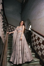 Load image into Gallery viewer, Izumi - Label Prerna Mehra