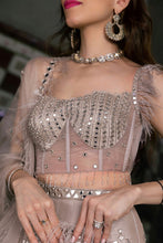 Load image into Gallery viewer, Izumi - Label Prerna Mehra