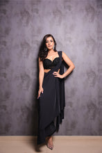 Load image into Gallery viewer, Sukhmani Gambhir in Label Prerna Mehra