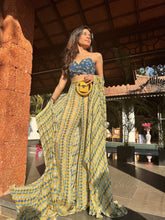 Load image into Gallery viewer, Trove