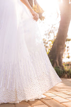 Load image into Gallery viewer, Noor - Label Prerna Mehra