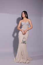 Load image into Gallery viewer, Iraah Silver - Label Prerna Mehra
