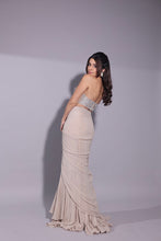 Load image into Gallery viewer, Iraah Silver - Label Prerna Mehra
