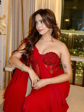 Load image into Gallery viewer, Anassa Red - Label Prerna Mehra
