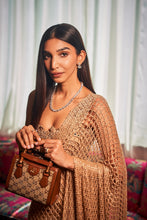 Load image into Gallery viewer, Zeyra - Juhi Godambe Jain in Label Prerna Mehra
