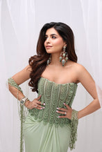 Load image into Gallery viewer, Evaris - Label Prerna Mehra
