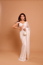 Load image into Gallery viewer, Selene - Label Prerna Mehra
