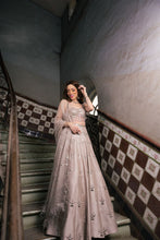 Load image into Gallery viewer, Izumi - Label Prerna Mehra
