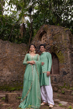Load image into Gallery viewer, Esaar - Label Prerna Mehra
