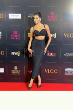 Load image into Gallery viewer, Ritika Khatnani in Label Prerna Mehra

