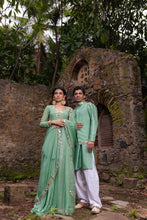 Load image into Gallery viewer, Esaar - Label Prerna Mehra

