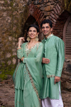 Load image into Gallery viewer, Esaar - Label Prerna Mehra
