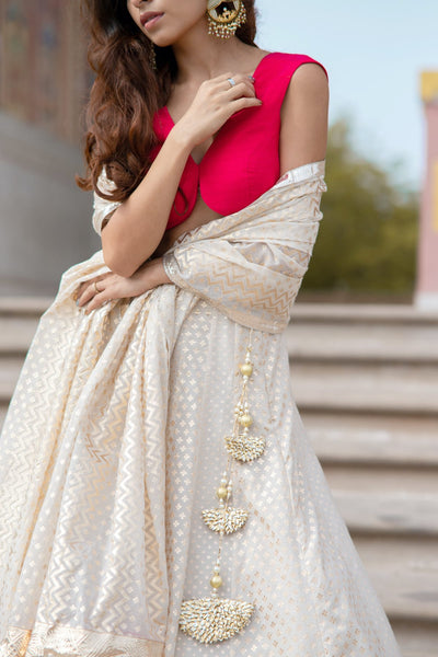 Labelprernamehra-Ikari
