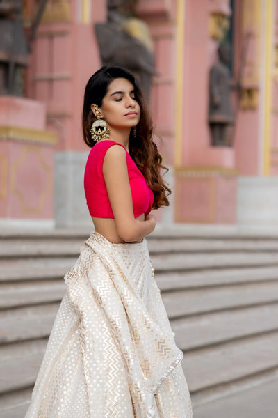 Labelprernamehra-Ikari